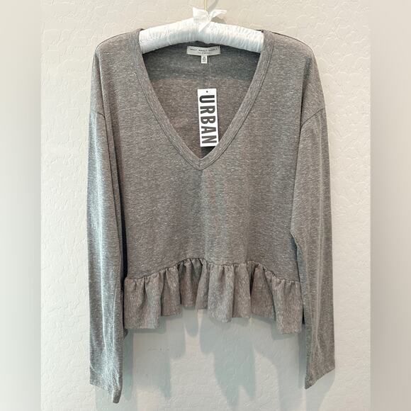 URBAN OUTFITTERS | Gray V-Neck Ruffle Hem Peplum Top Long Sleeve NWT | Medium - Picture 1 of 7